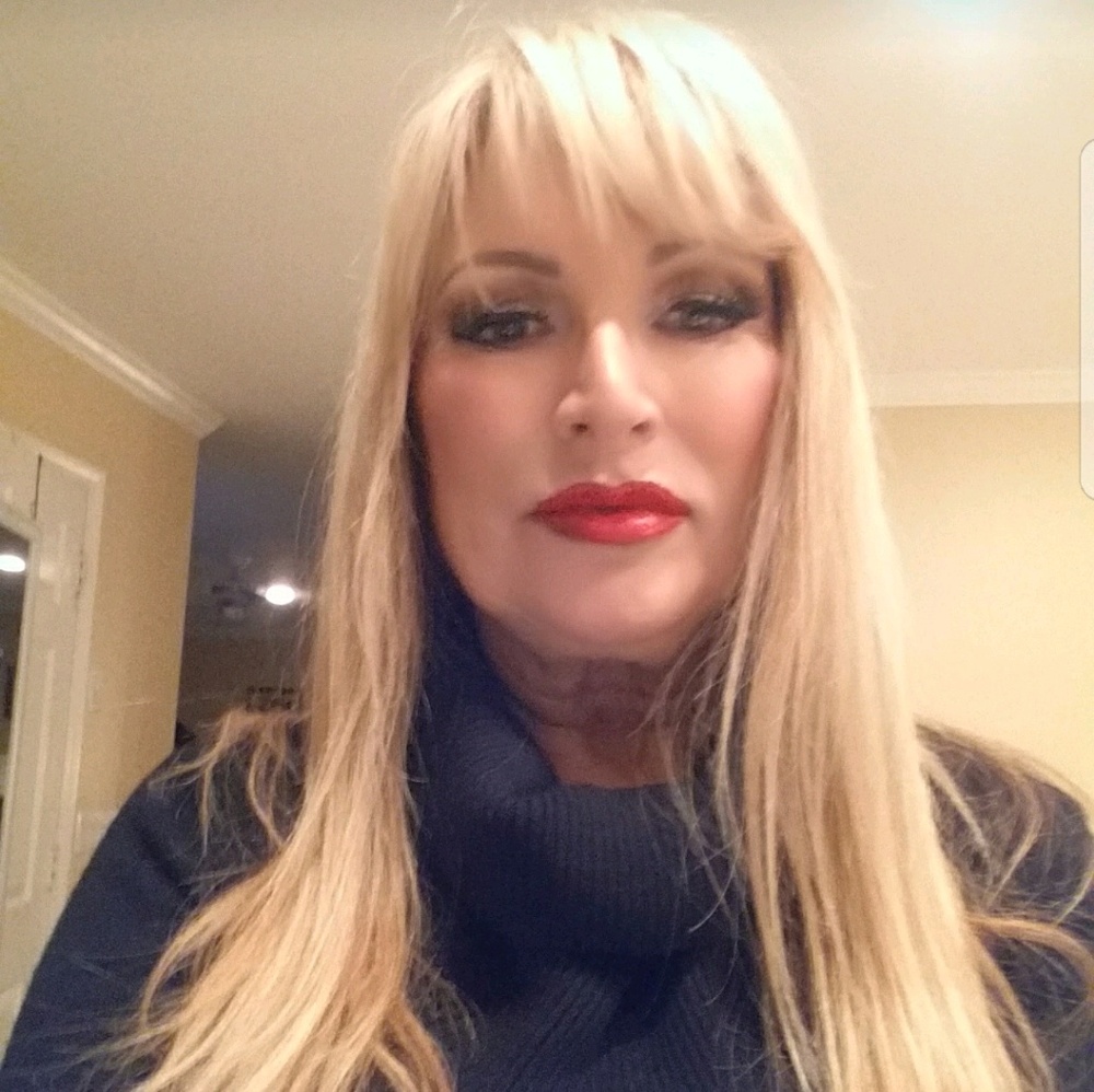 Meet your Posher, Lori